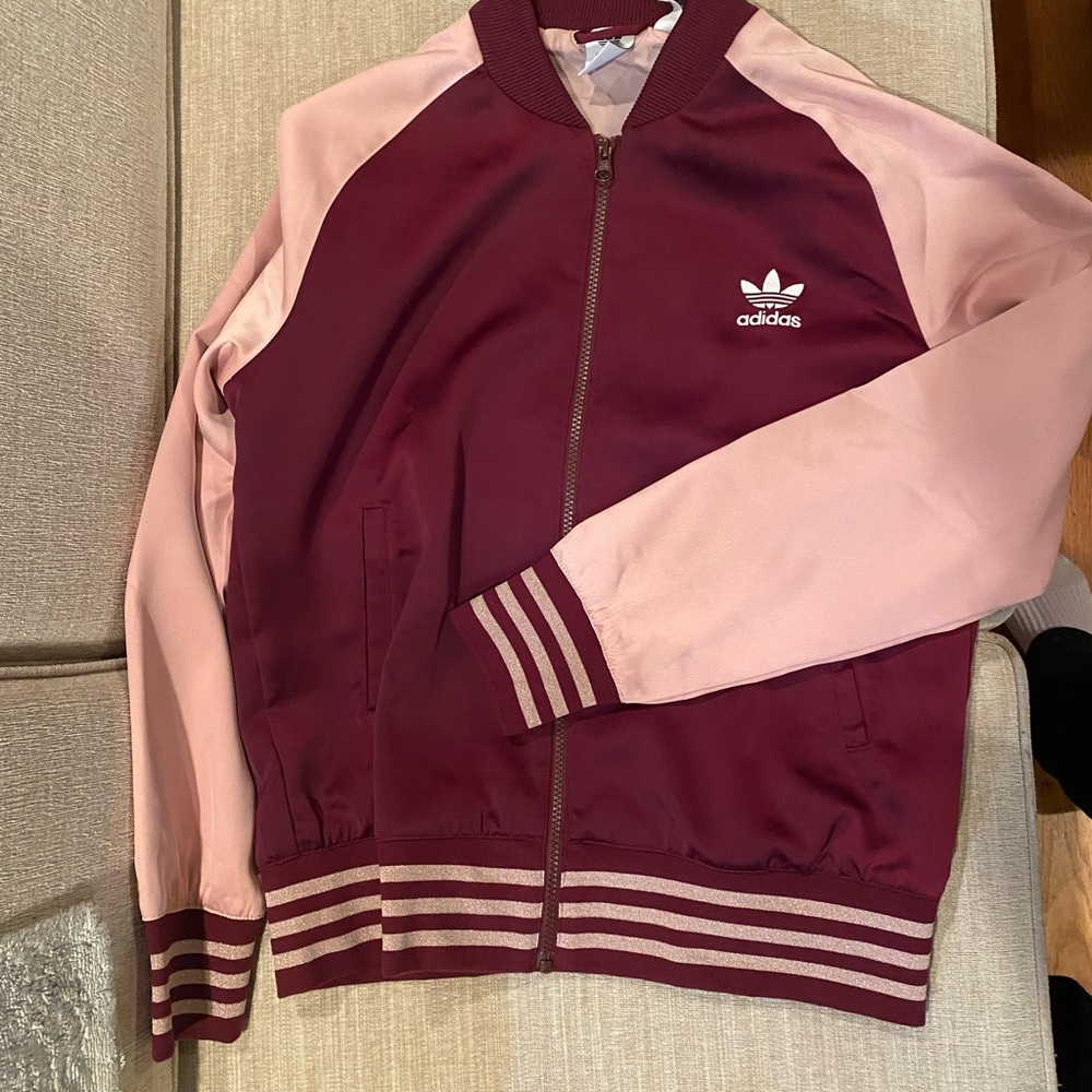 2018 women’s adidas originals skater outfit m top and L legging bottoms